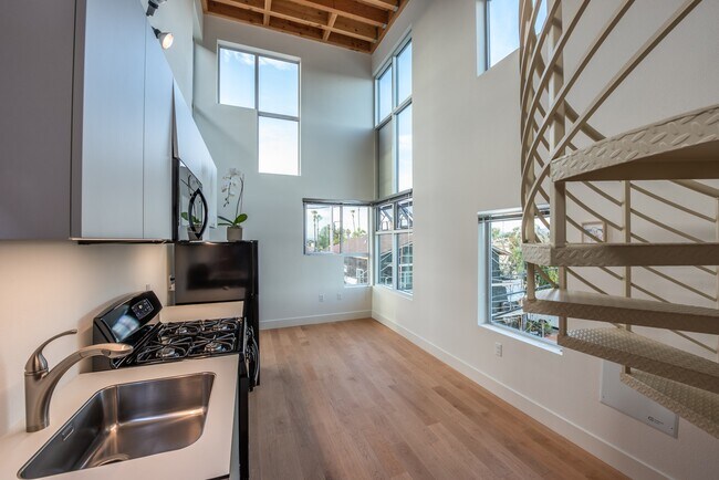 3586 Adams Avenue, Unit 14 - 4