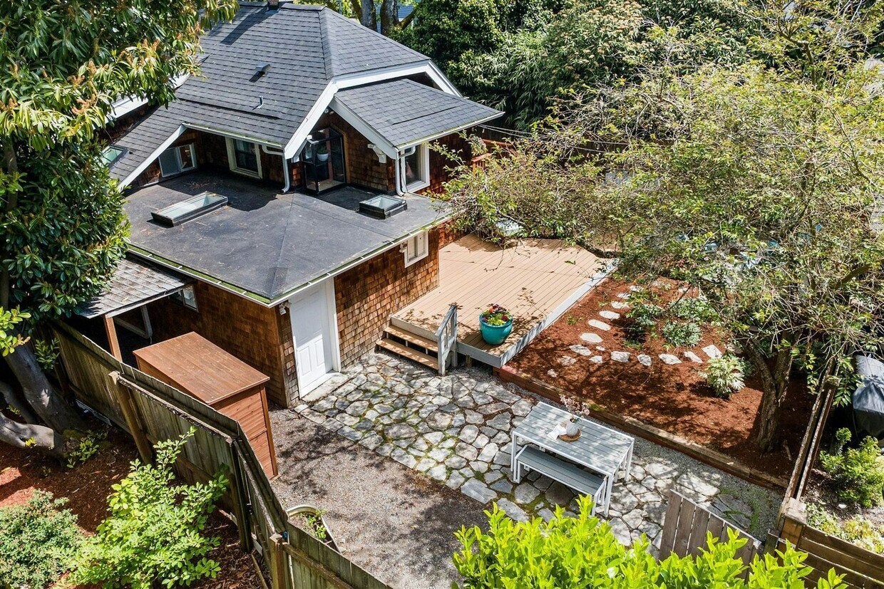 Primary Photo - 3Bd/1.75Ba Seattle Home