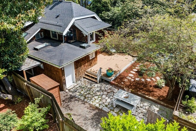 3Bd/1.75Ba Seattle Home - 3Bd/1.75Ba Seattle Home
