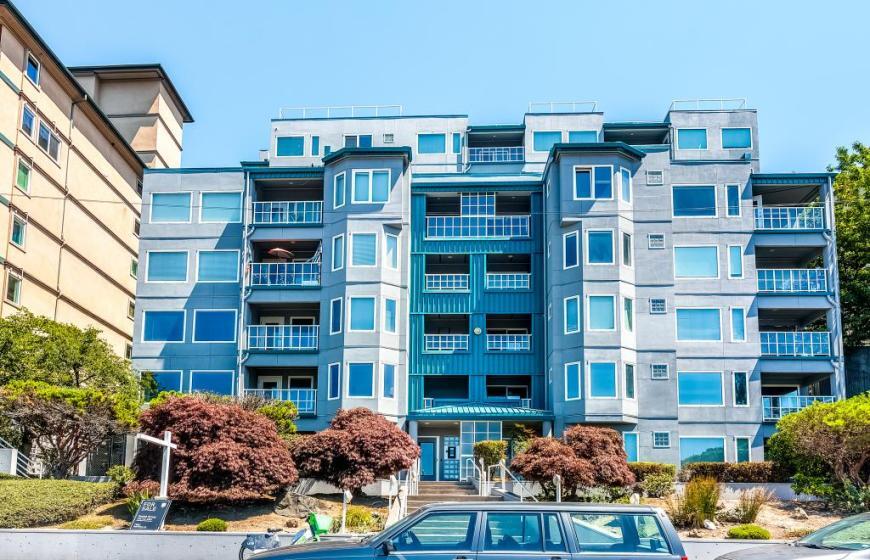 Foto principal - 2 bedroom in Seattle WA 98102