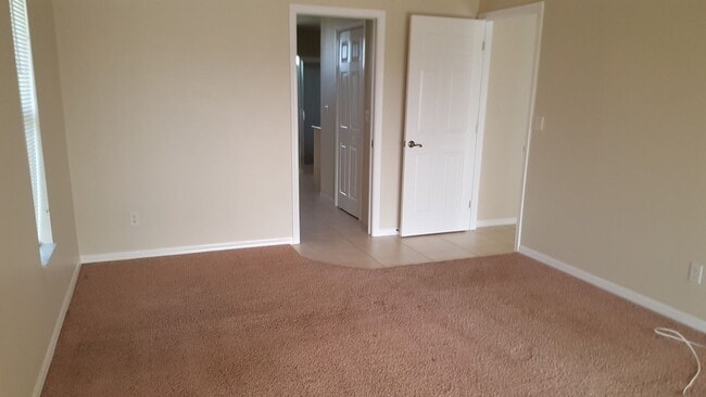 Foto del edificio - 1405 NE 5th Pl