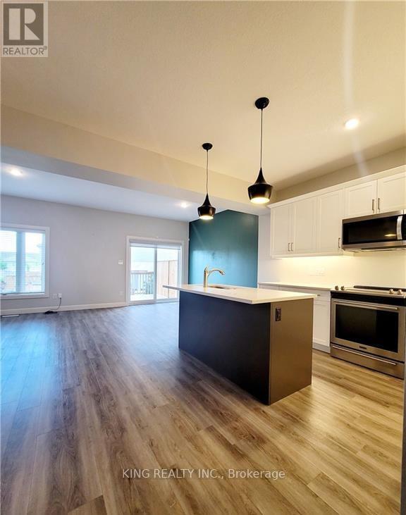 Building Photo - 600 Guiness Way