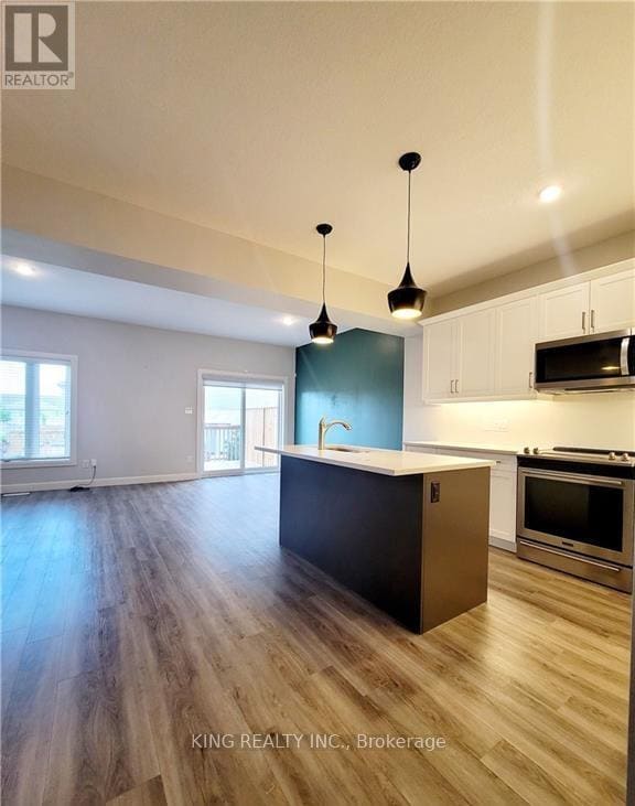 Photo du bâtiment - 600 Guiness Way