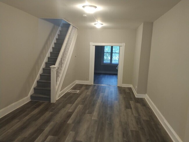 Foto del edificio - 1525 E 28th St