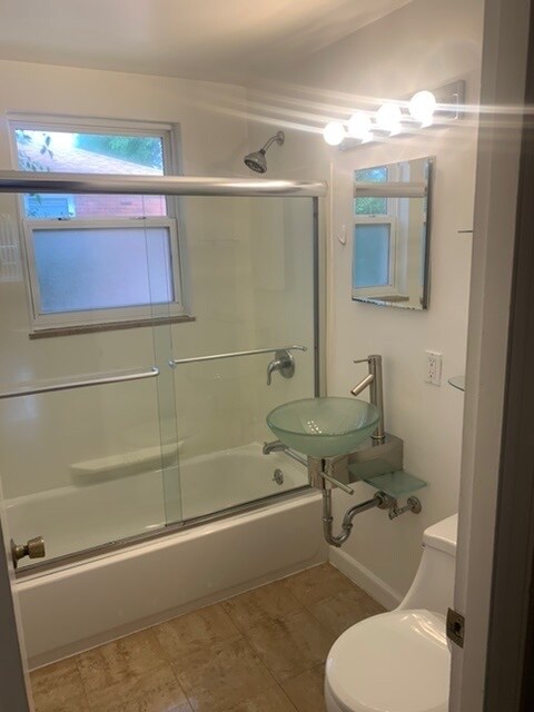 Foto del edificio - 4385 Coleridge St