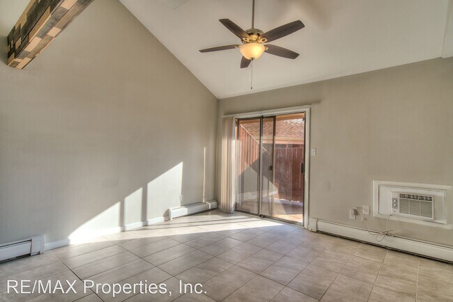 Building Photo - 3 br, 2 bath House - 4563 N. Carefree Cir.