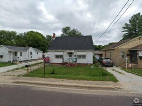 Building Photo - 105 Caroline St