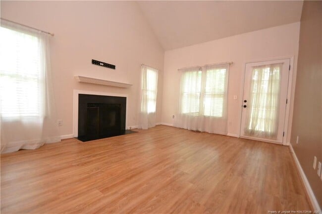 Building Photo - 6061 Epping Forest Dr