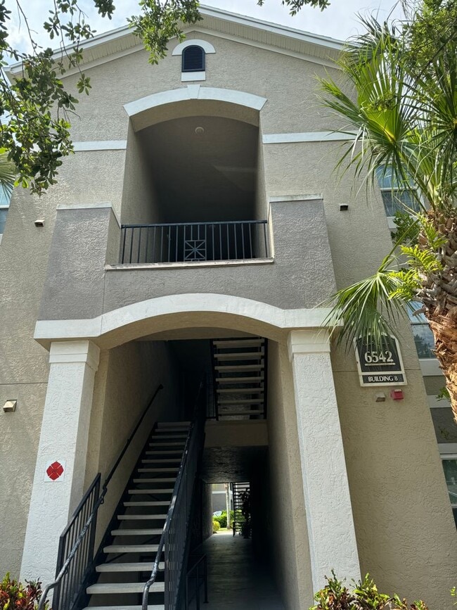 Building Photo - Charming 1-Bedroom Condo – 3rd Floor | Gat...