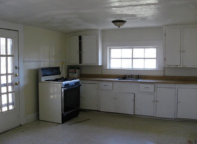 Foto del edificio - 15067 Dewberry Ln