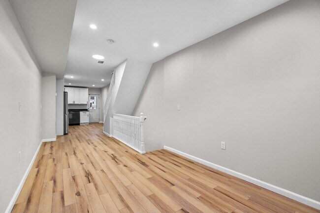 Foto del edificio - 15 N Bradford St