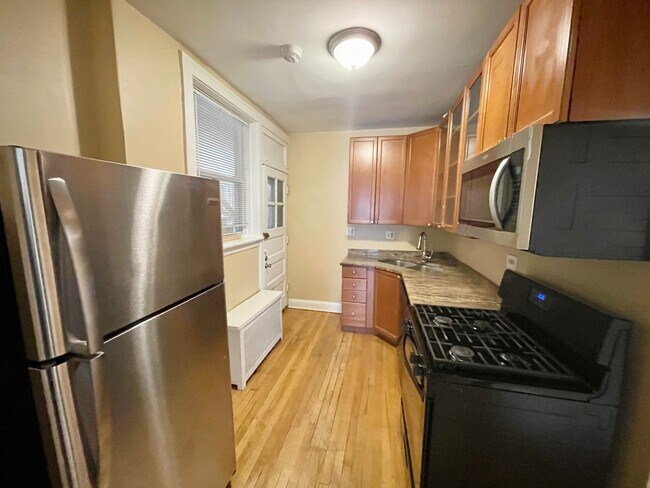 Foto del edificio - 6318 N Mozart St