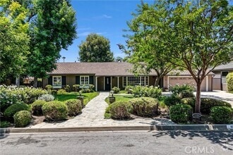 Building Photo - 1120 Encanto Dr