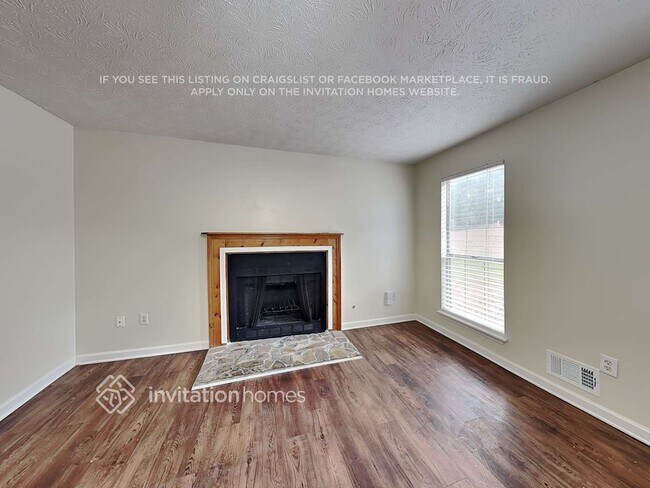 Foto del edificio - 1835 Red Rose Ln