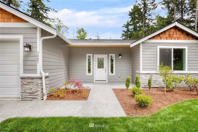 Foto del edificio - 3807 29th Avenue Ct E