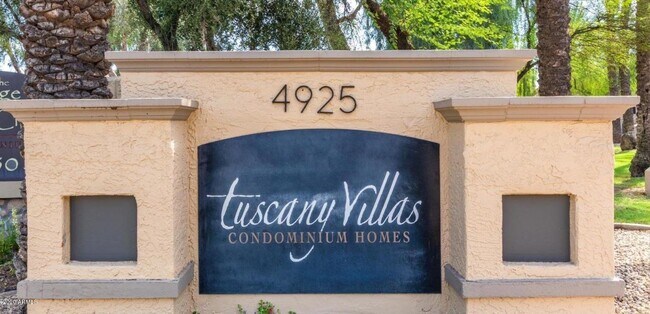 Foto del edificio - 4925 E Desert Cove Ave
