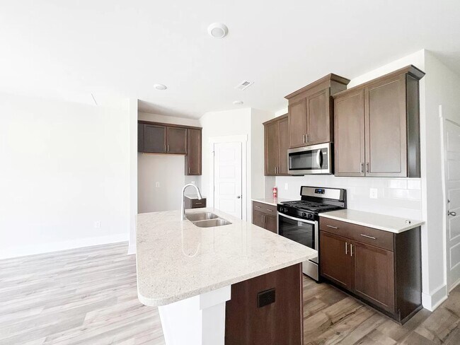 Building Photo - 4 Beachley Pl