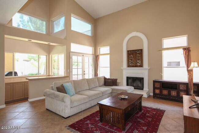 Foto del edificio - 1628 E Glenhaven Dr