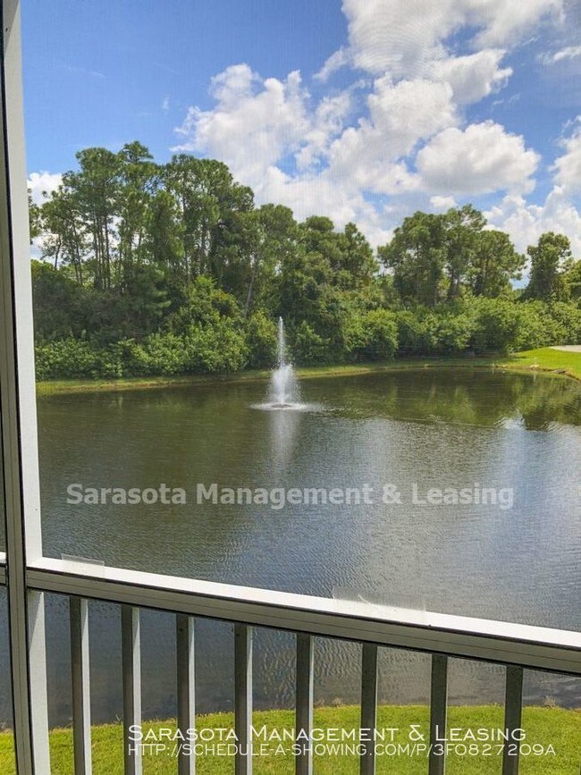Building Photo - 5700 Bentgrass Dr