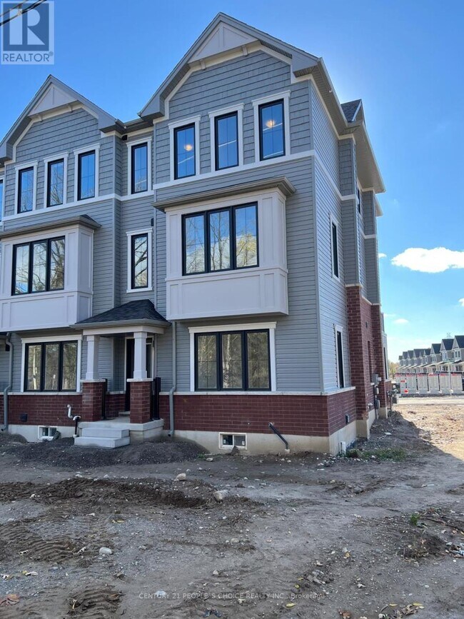 Building Photo - 3 Kingbird Cmn