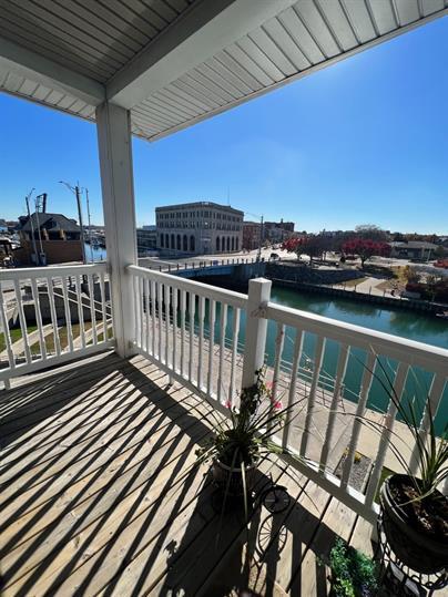 River Front Living - 508 Quay St