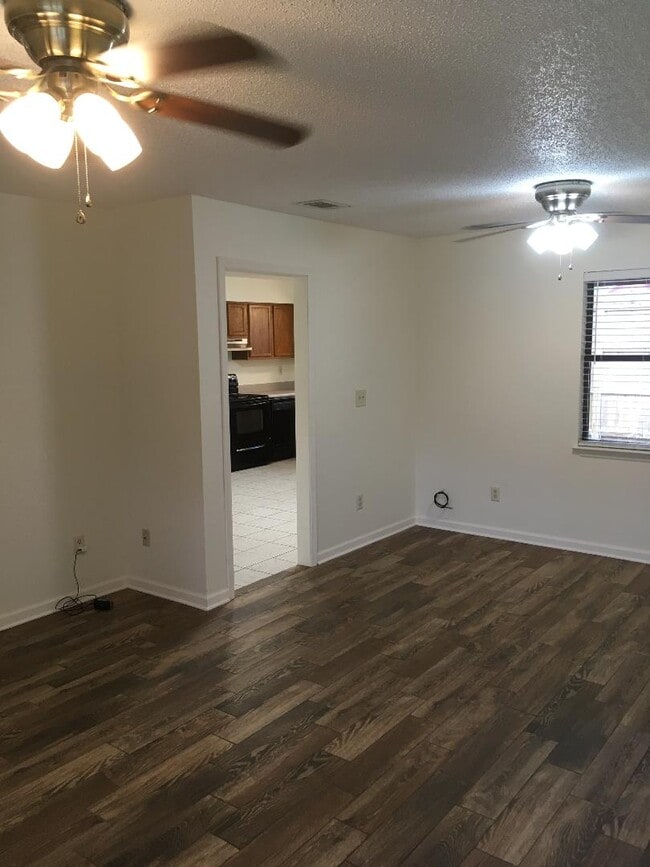 Looking toward kitchen - 101 Harding Rd