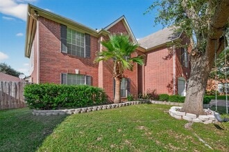Building Photo - 16315 April Ridge Dr