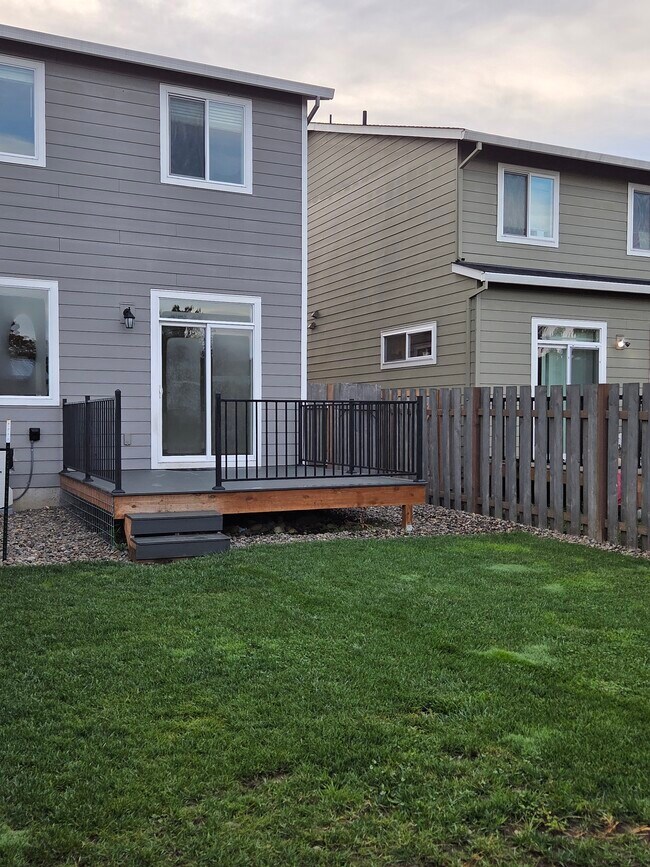 Building Photo - 111 Section St