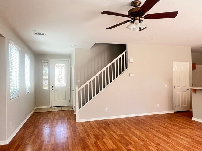 Building Photo - fantastic two-story single-family house