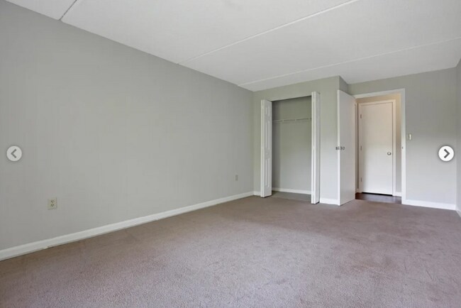 Building Photo - 700 Bulfinch Dr
