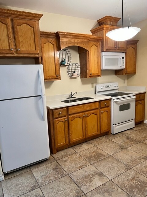 Kitchen - 12 Chaparral St