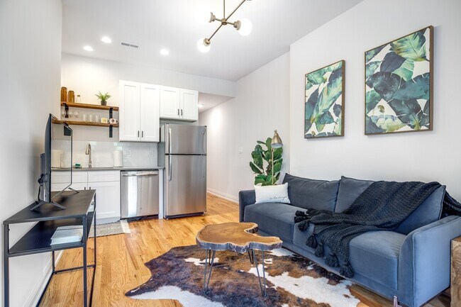 Foto del edificio - 5407 S Harper Ave