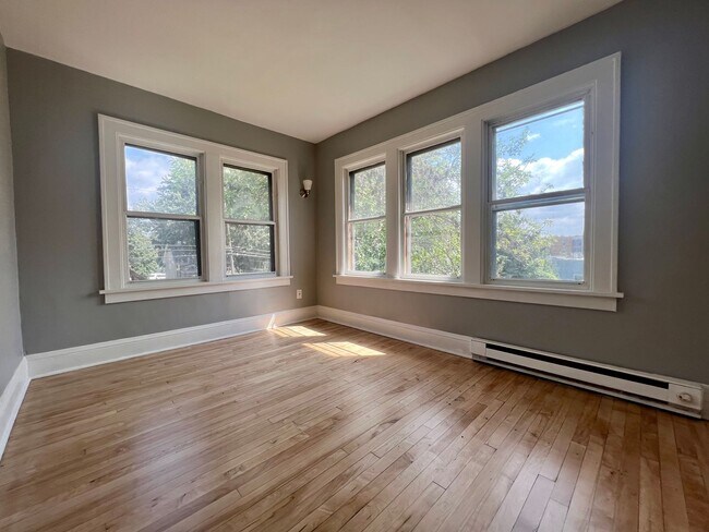 Foto del edificio - 3326 Fremont Ave N