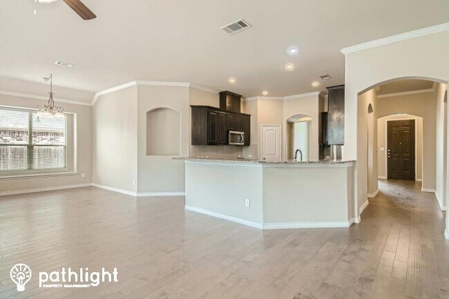 Building Photo - 1136 Nottingham Trail