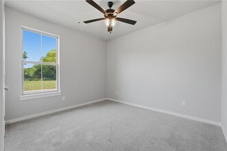 Building Photo - 2300 Zane St