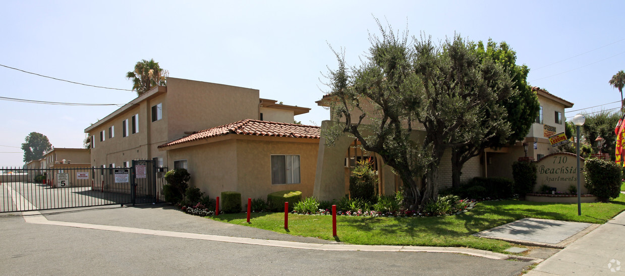 Primary Photo - Beachside Apartments