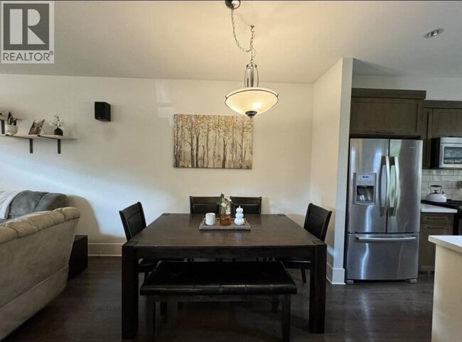 Building Photo - 12161 237 St