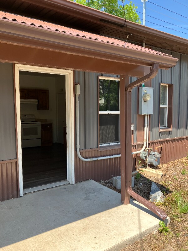 Foto principal - 721 9th St N