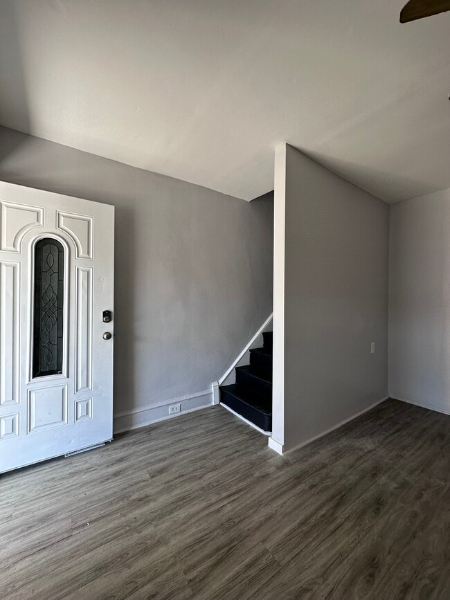 Photo - 2647 S 68th St House