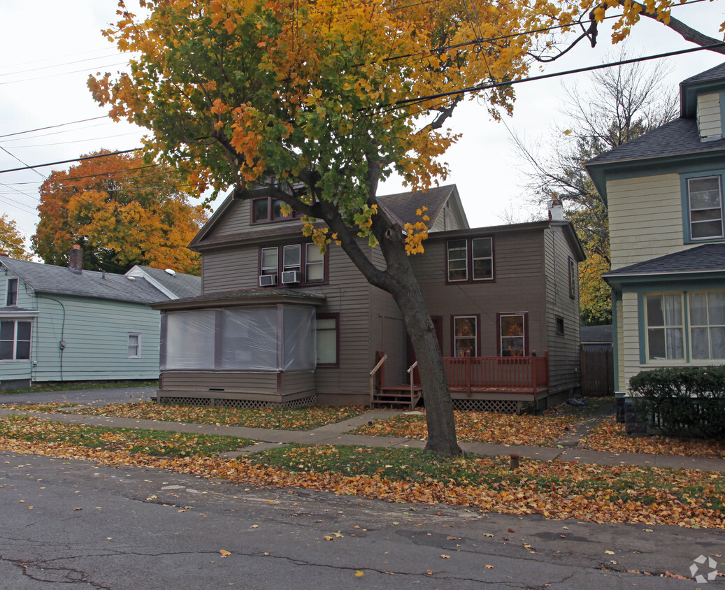 Building Photo - 1011 Carbon St