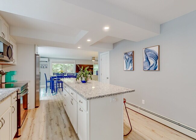 Building Photo - 26 Aquila Rd