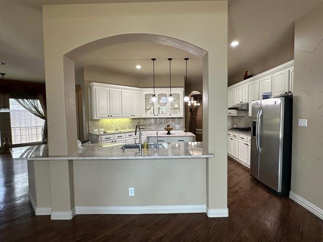 Foto del edificio - 8013 Sutherland Ln