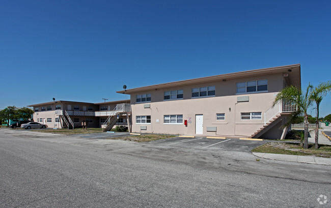 Building Photo - The Palms Apartments