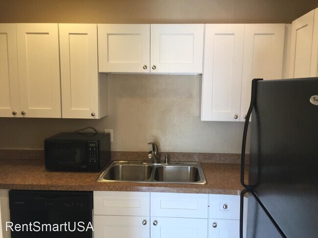 Building Photo - 1 br, 1 bath House - 456 Banyon Tree Circl...