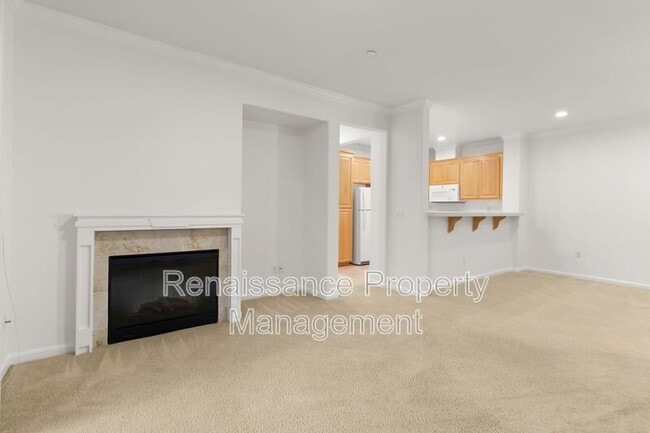 Building Photo - 4182 Glenwood Terrace