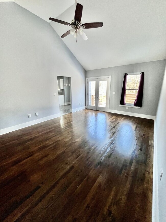 Building Photo - 509 Hickory Cir