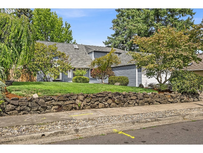 Building Photo - 5375 NW Edgebrook Pl