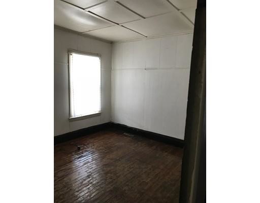 Building Photo - 126 Maynard St