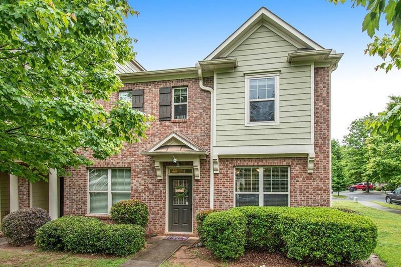 Primary Photo - 840 Riverdance Dr