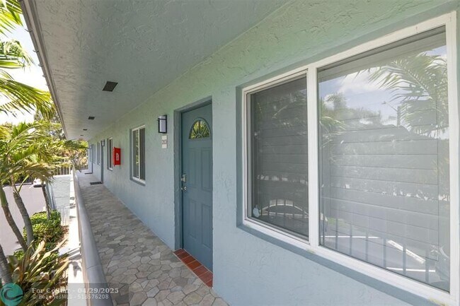 Foto del edificio - 1311 NE 18th St